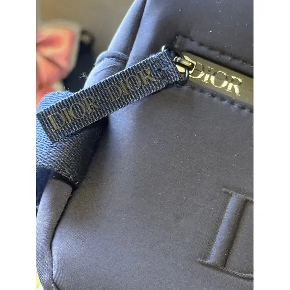 Dior Beauty travel Bag in navy blue scuba material - Limited Edition- NEW in BOX - Picture 2 of 5